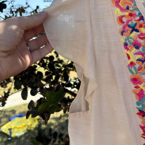 Cream and pink embroidered flutter sleeve Tunic SZ M Boho Croquette - Picture 3 of 6